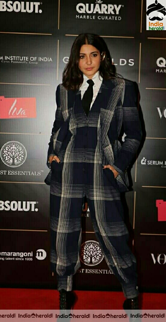 Anushka Sharma Hot At Vogue Women Of The Year Awards 2019