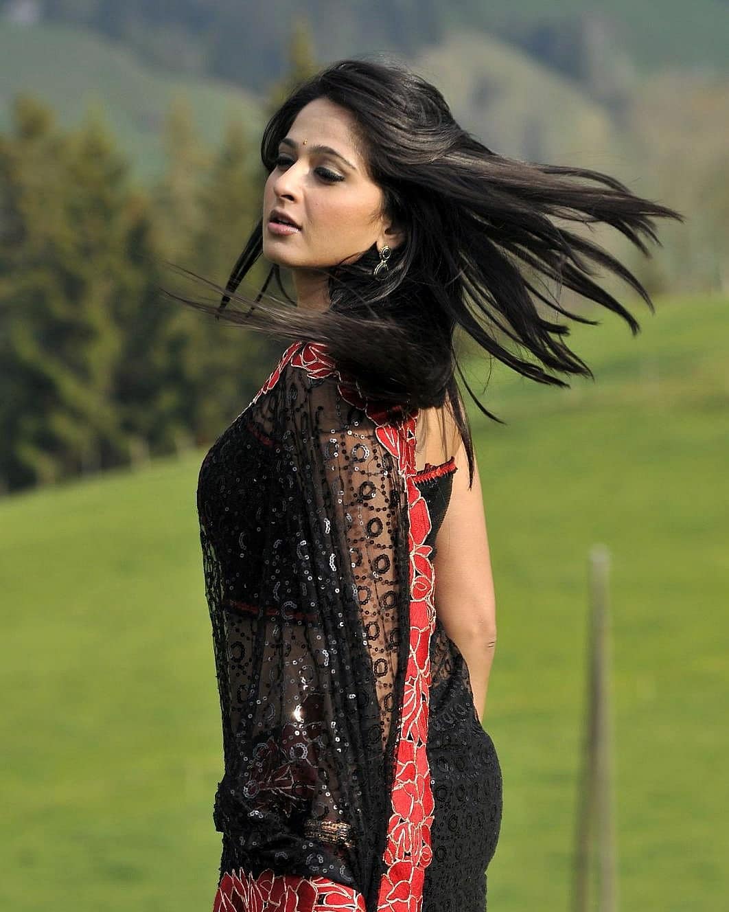 Anushka Teases Our Mood In A Black Transparent Saree