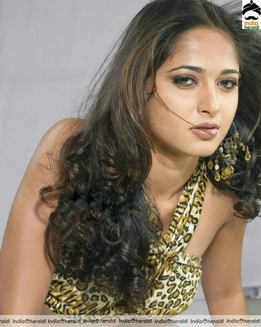 Anushka vintage hot photos collection in cheetah wear