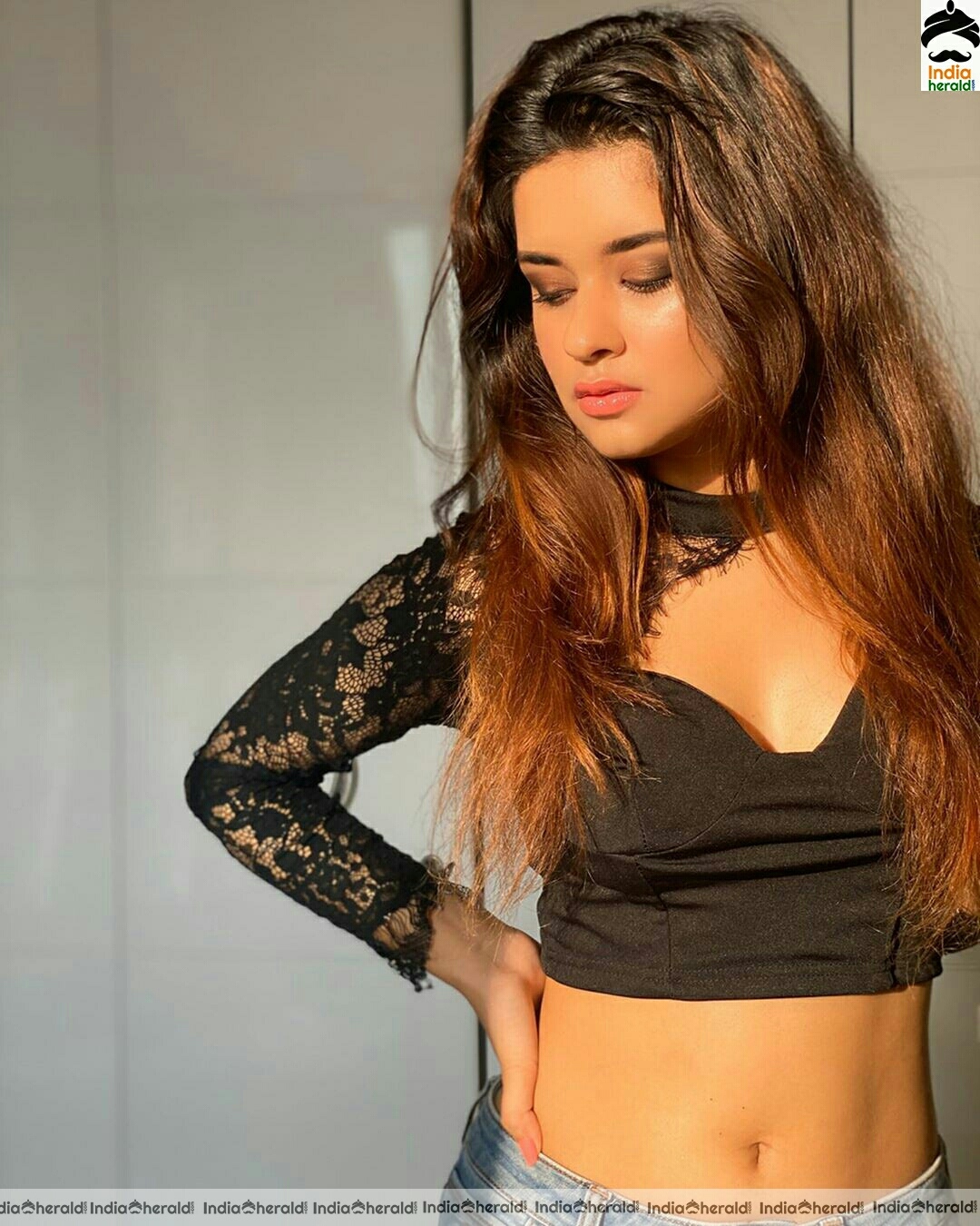 Anveet Kaur Hot Black Dress Stills