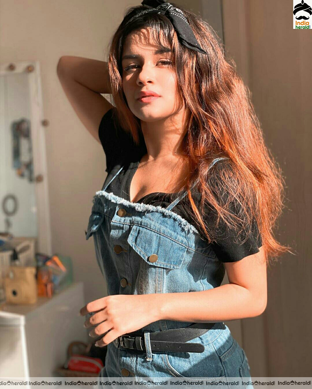 Anveet Kaur Latest Cute Stills