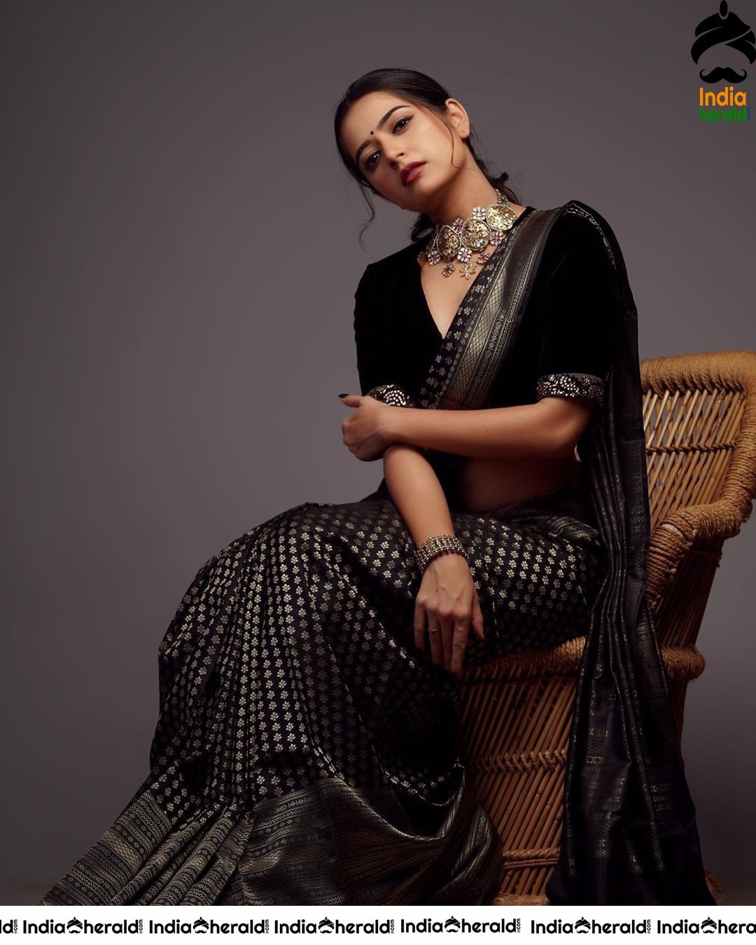 Ashika Ranganath Latest Photos in Saree