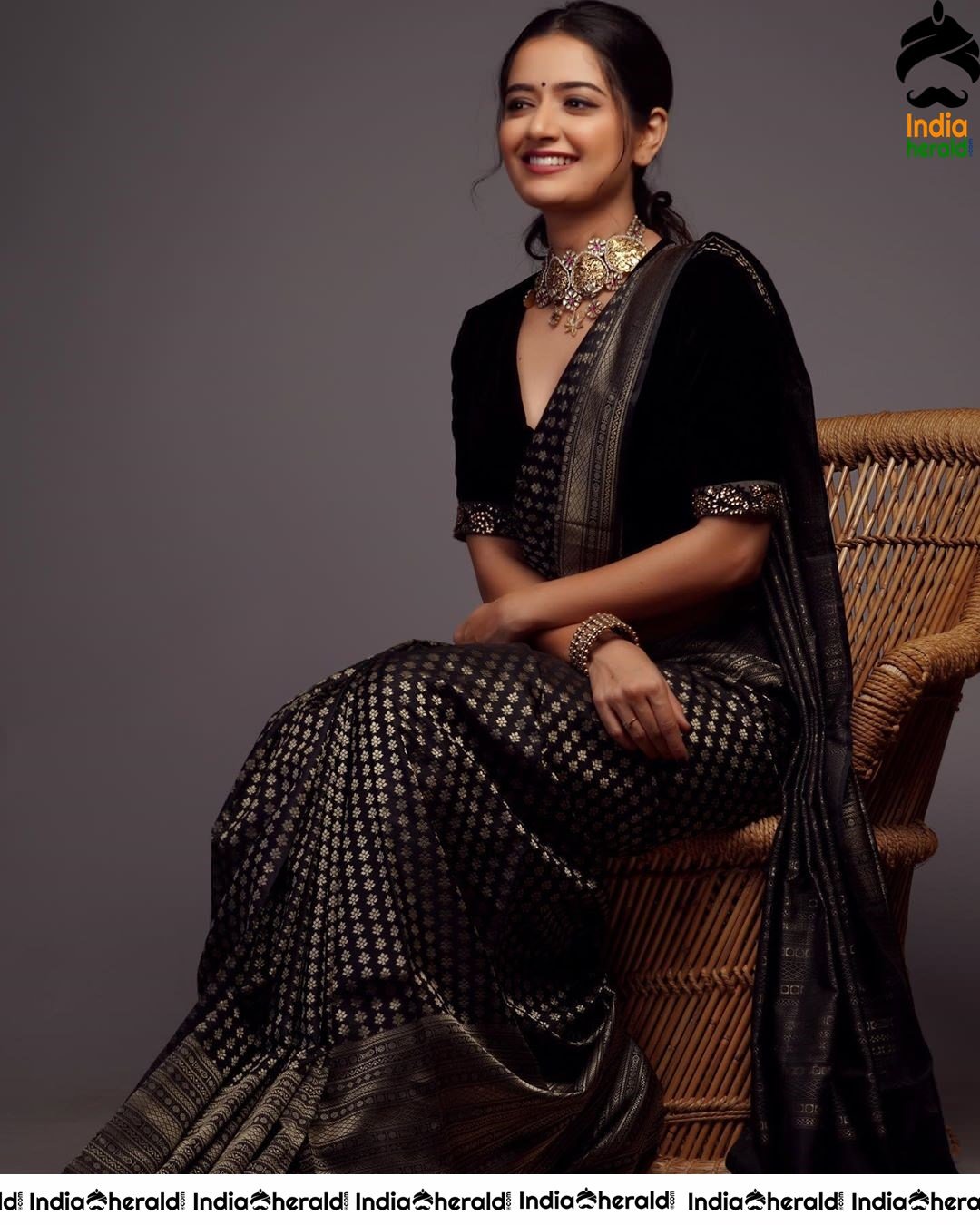 Ashika Ranganath Latest Photos in Saree