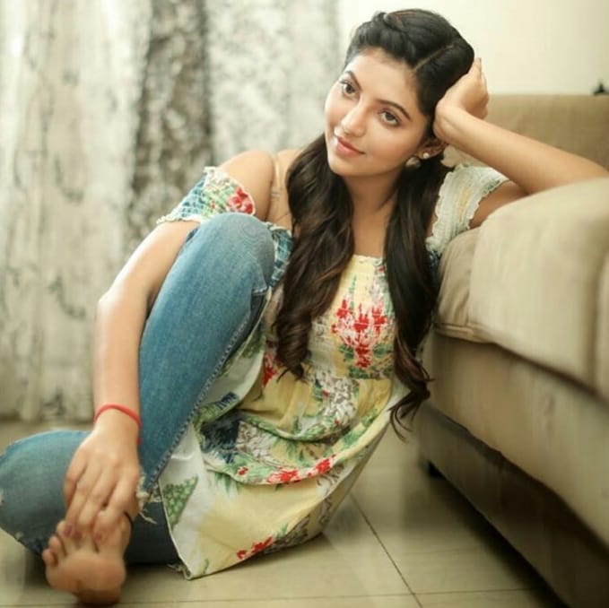 Athlya Latest Cute Photos