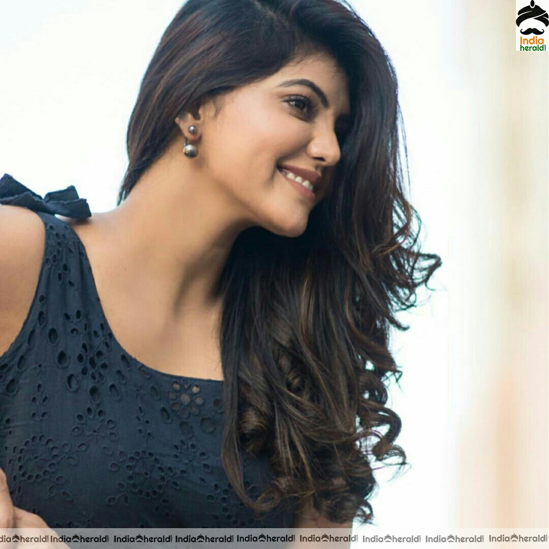 Athulya Ravi cute photos collection