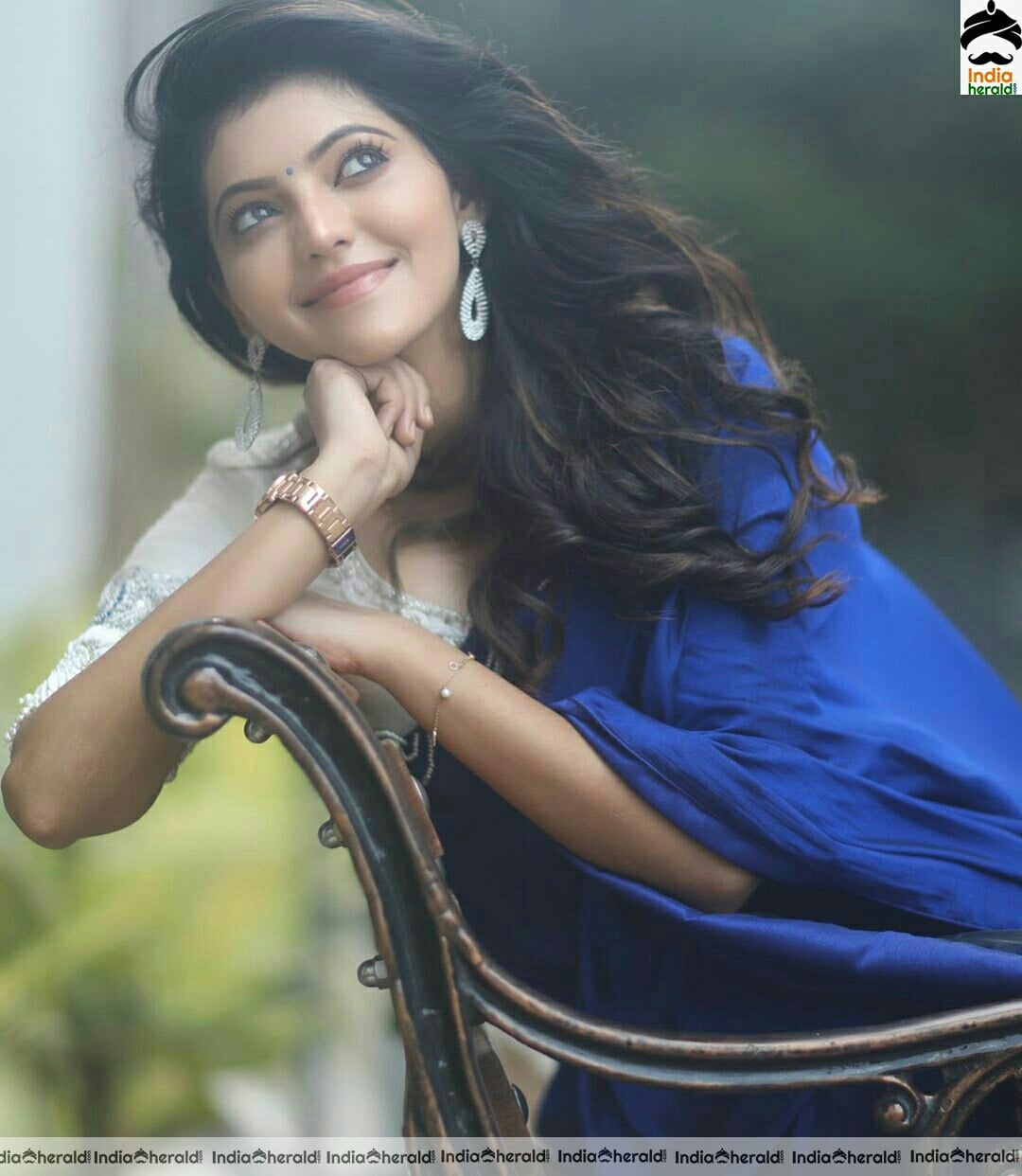 Athulya Ravi Latest Cute Blue Saree Stills