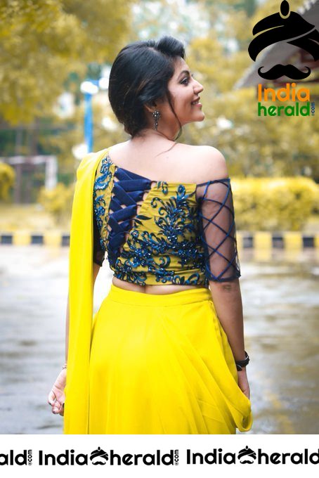 Athulya Ravi Latest Glamorous Clicks