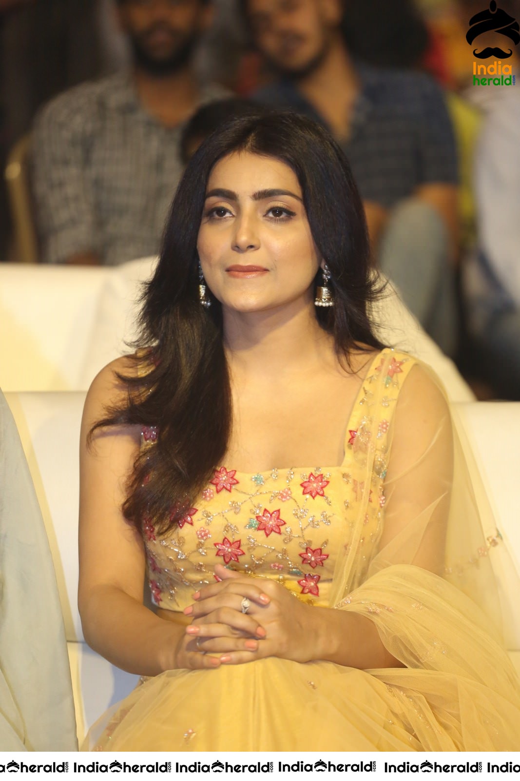 Avantika Mishra Flaunts her Teasing Waistline and Looks Hot at MMC Event Set 1