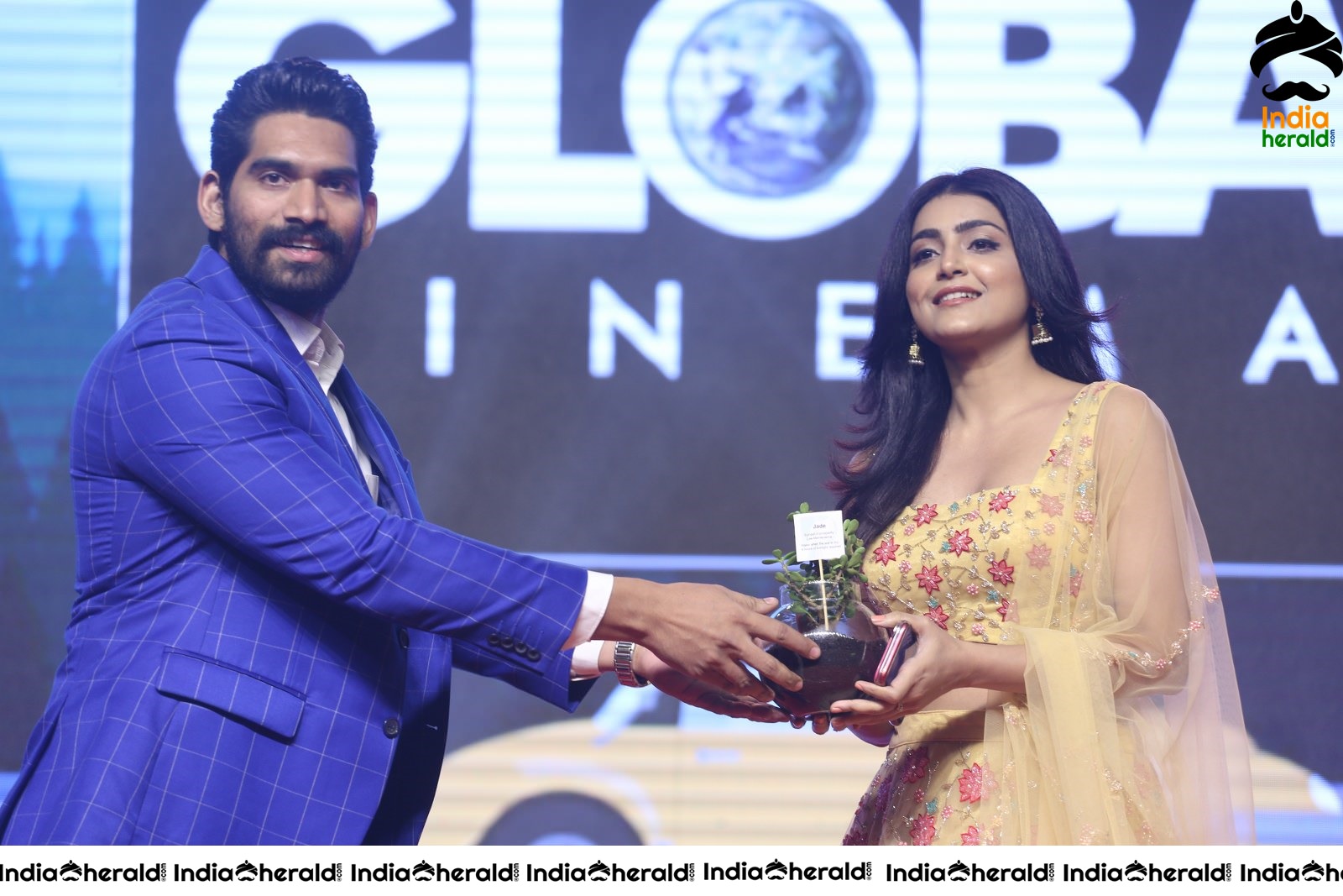 Avantika Mishra Flaunts her Teasing Waistline and Looks Hot at MMC Event Set 1