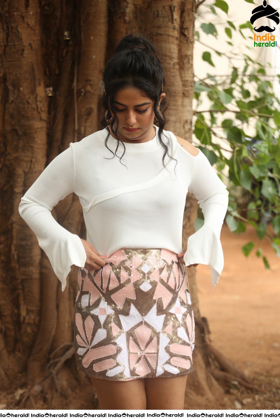 Avika Gor Latest Hot Thighs Show in White Dress Stills Set 1