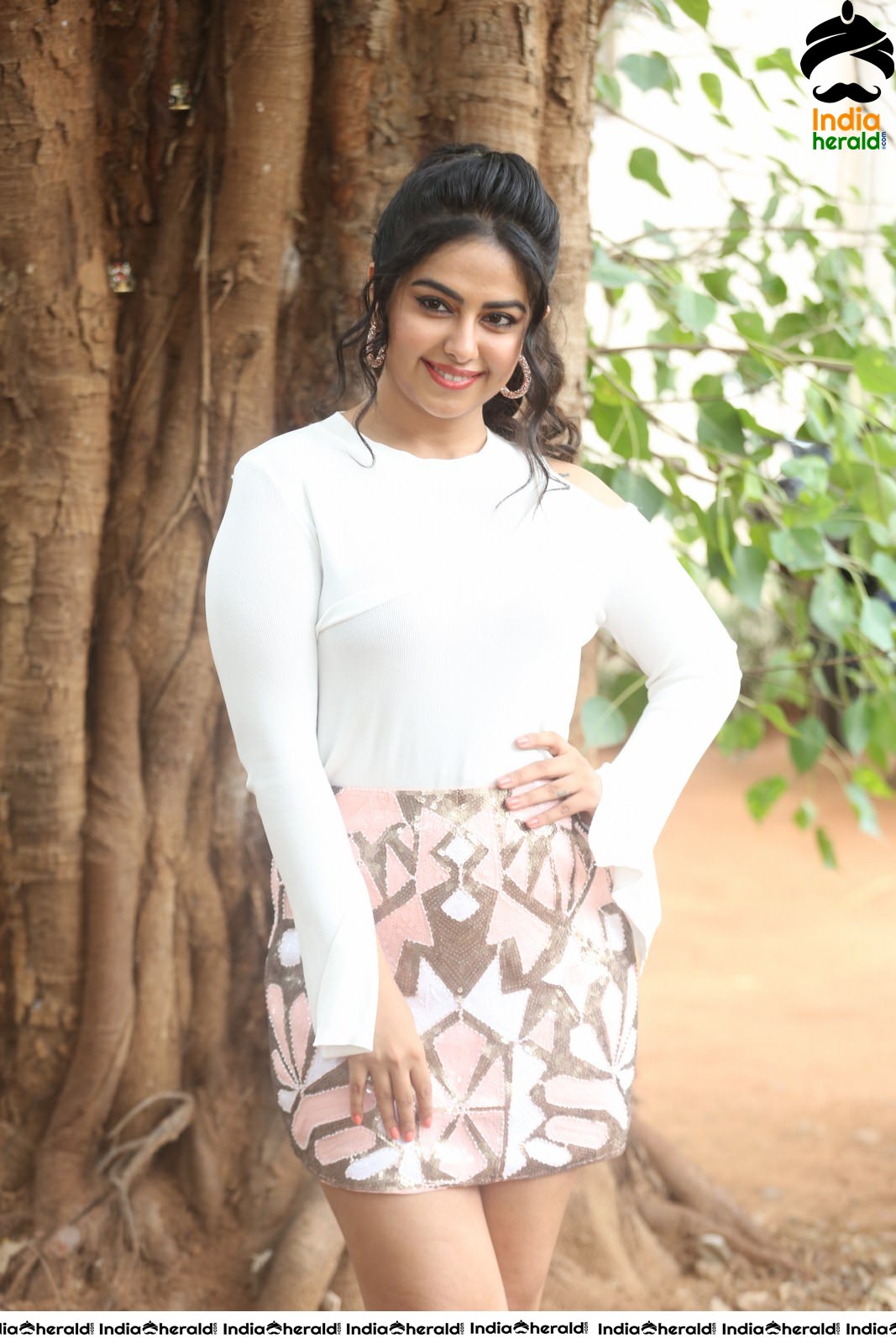 Avika Gor Latest Hot Thighs Show in White Dress Stills Set 1