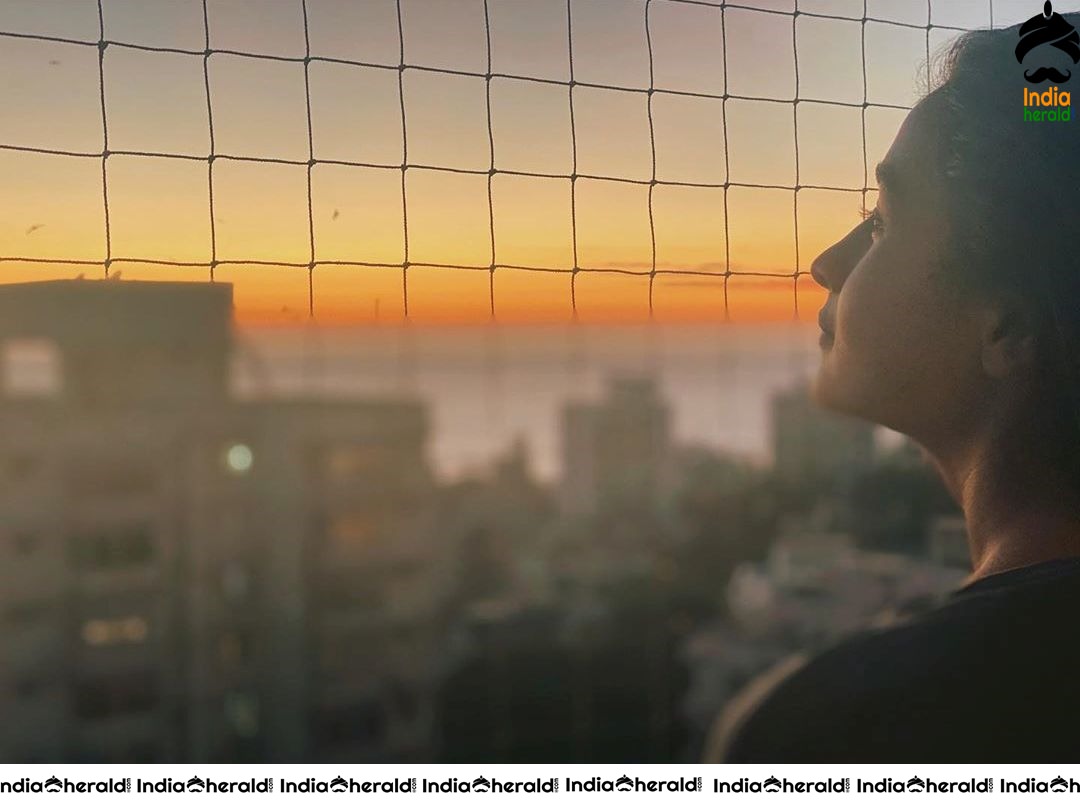 Beauteous Alia Bhatt Hot Photos Collection Set 1