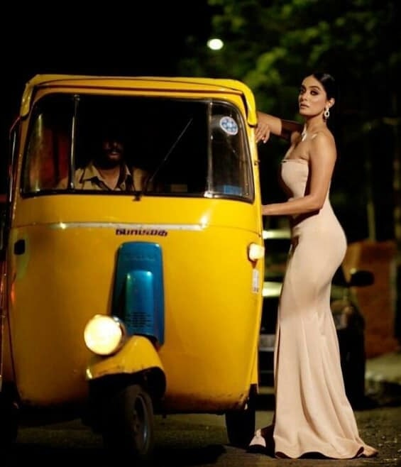 Bigg Boss Abhirami Venkatachalam Hot Photoshoot