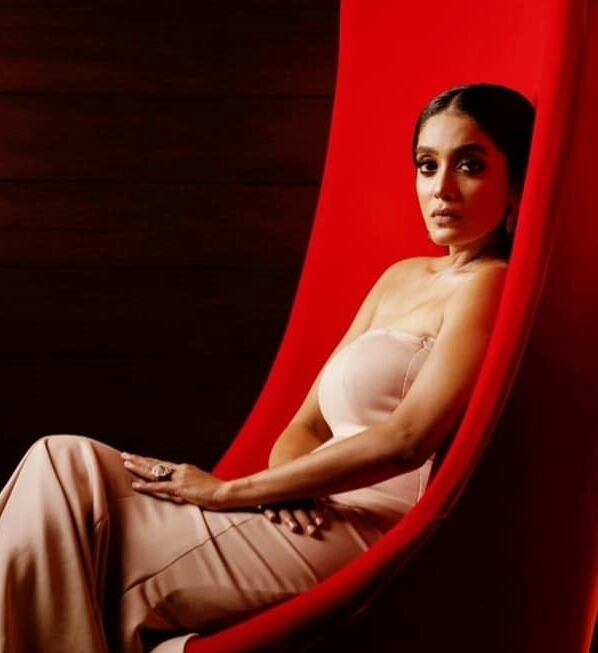 Bigg Boss Abhirami Venkatachalam Hot Photoshoot