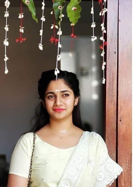 Bigg Boss Babe Losliya Unseen Rare Photos