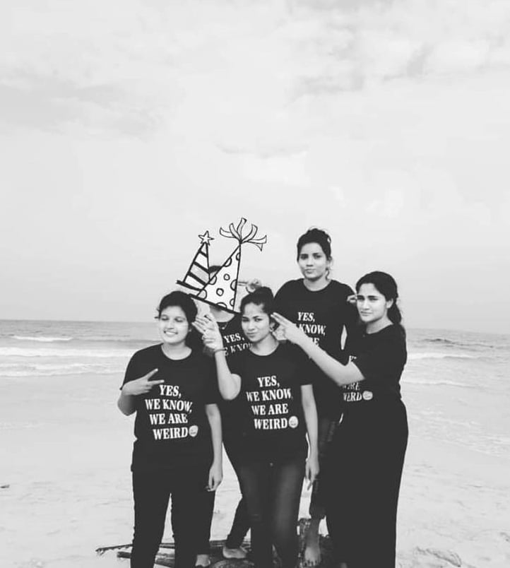 Bigg Boss Babe Losliya Unseen Rare Photos