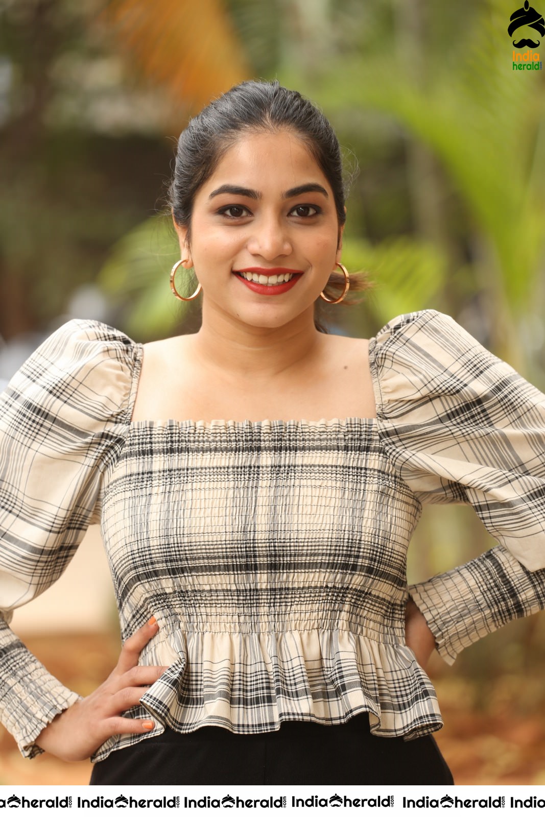 Bigg Boss Babe Punarnavi Bhupalam Latest Stills Set 2