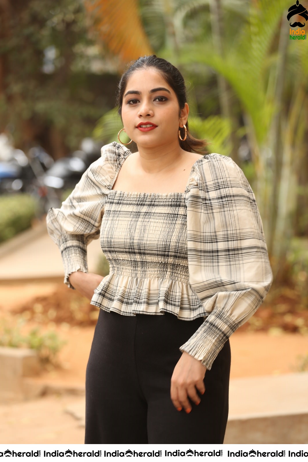 Bigg Boss Babe Punarnavi Bhupalam Latest Stills Set 2