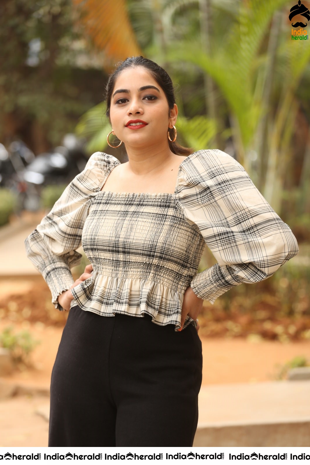 Bigg Boss Babe Punarnavi Bhupalam Latest Stills Set 2