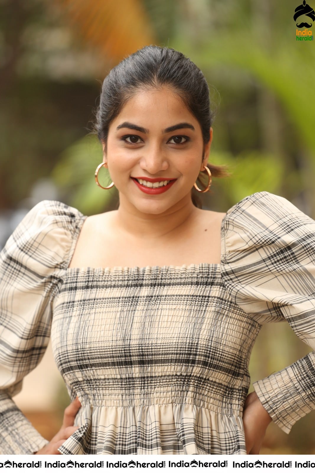 Bigg Boss Babe Punarnavi Bhupalam Latest Stills Set 2