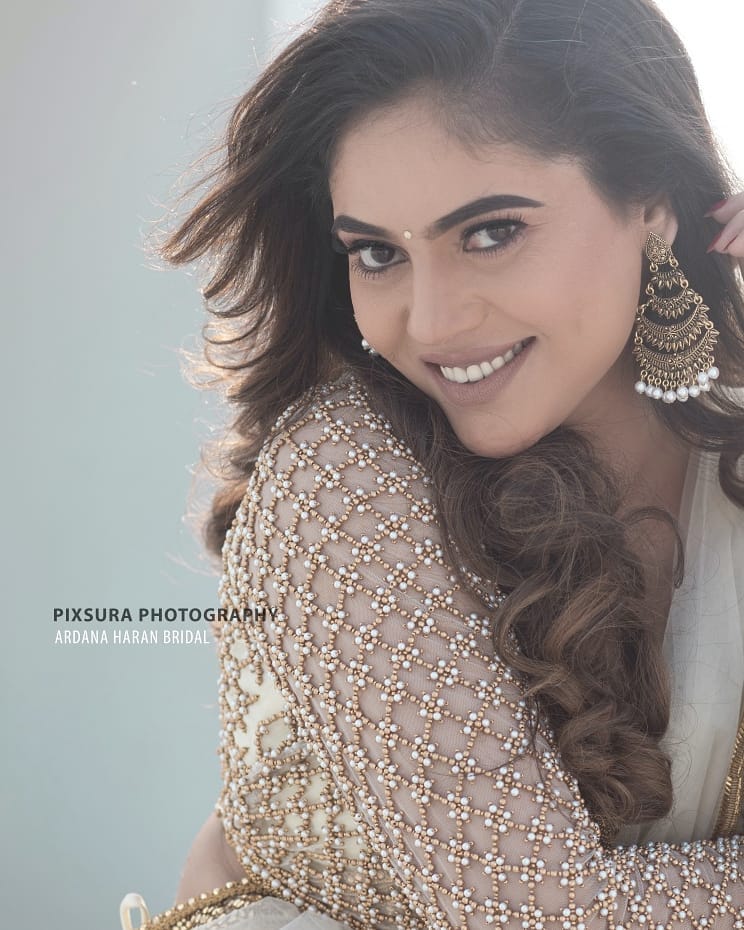 Bigg Boss Fame Sherin In Latest White Photoshoot