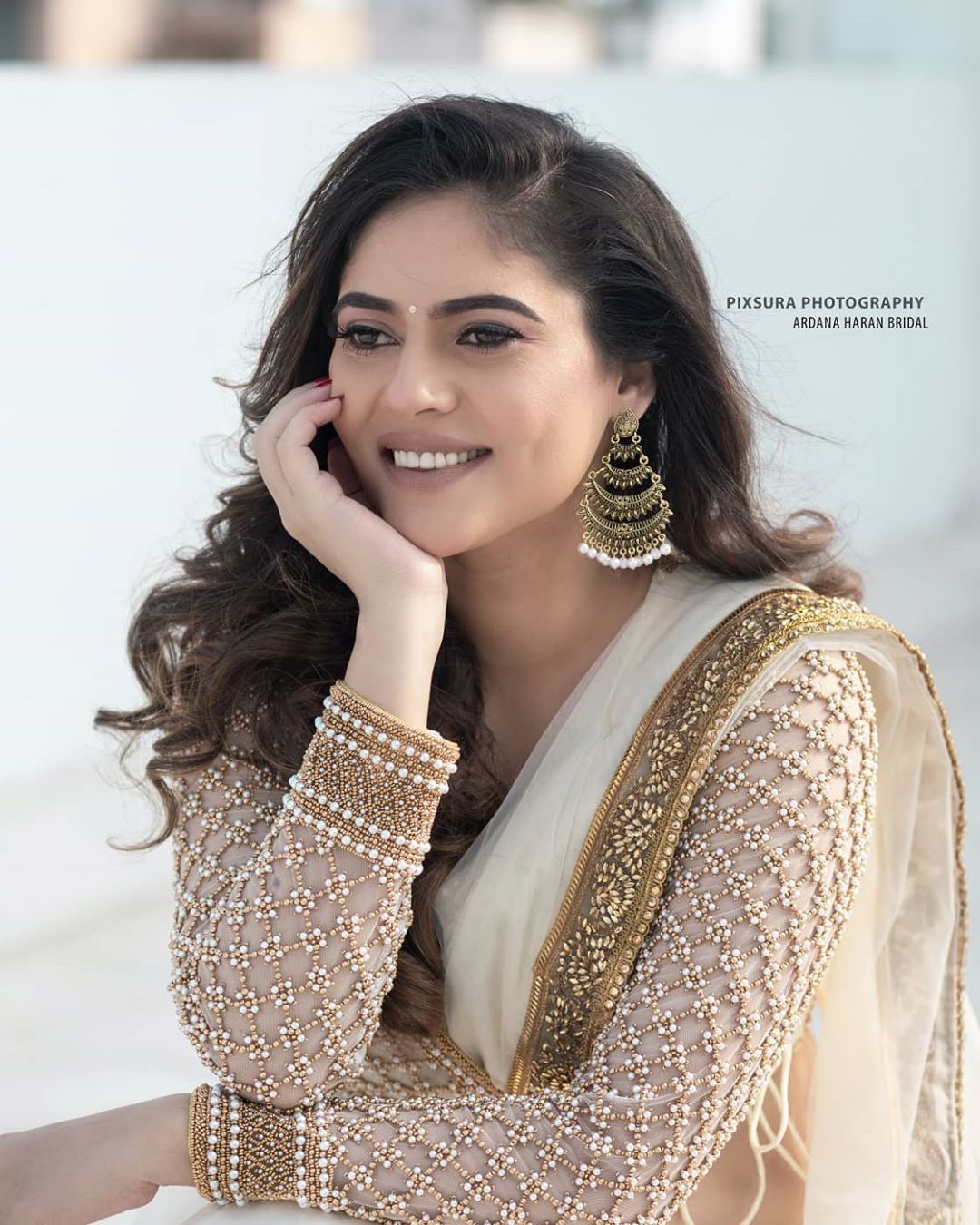 Bigg Boss Fame Sherin In Latest White Photoshoot