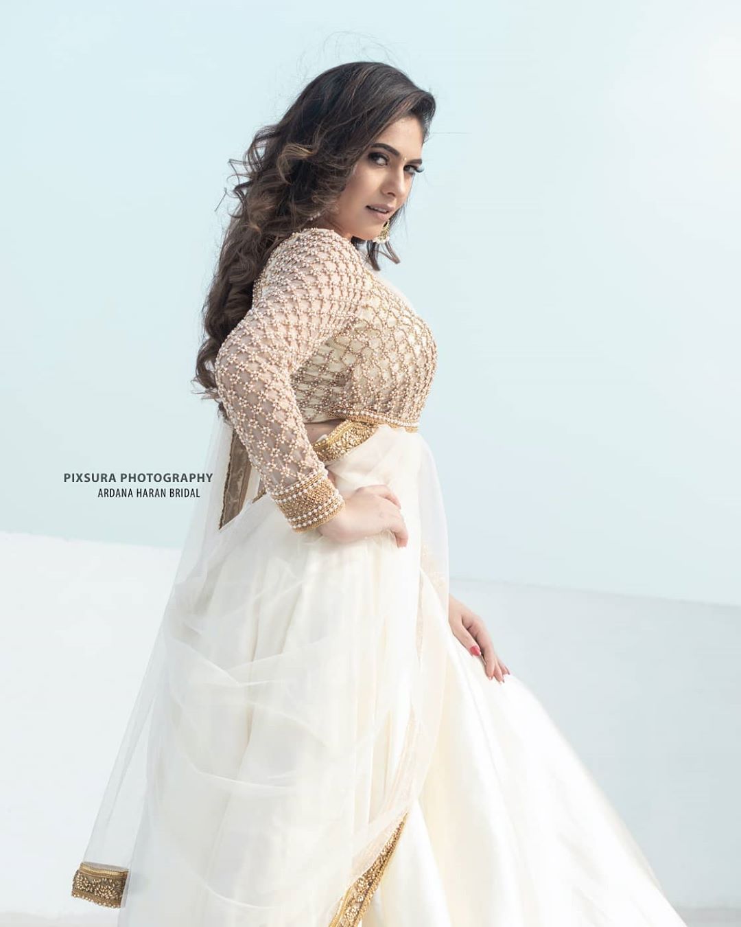 Bigg Boss Fame Sherin In Latest White Photoshoot