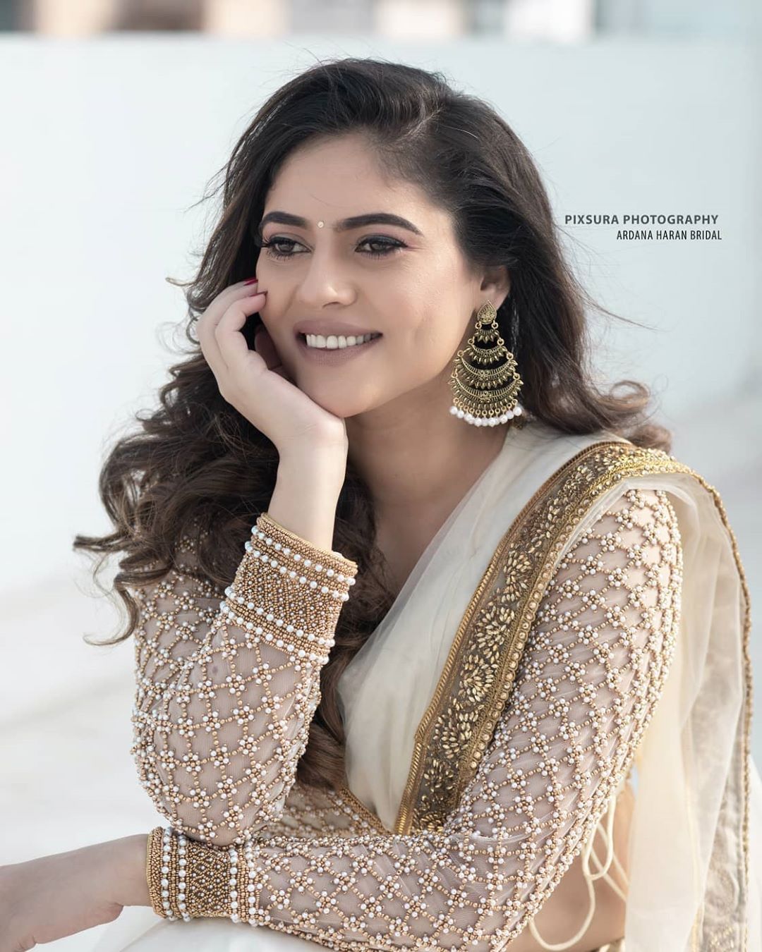 Bigg Boss Fame Sherin In Latest White Photoshoot