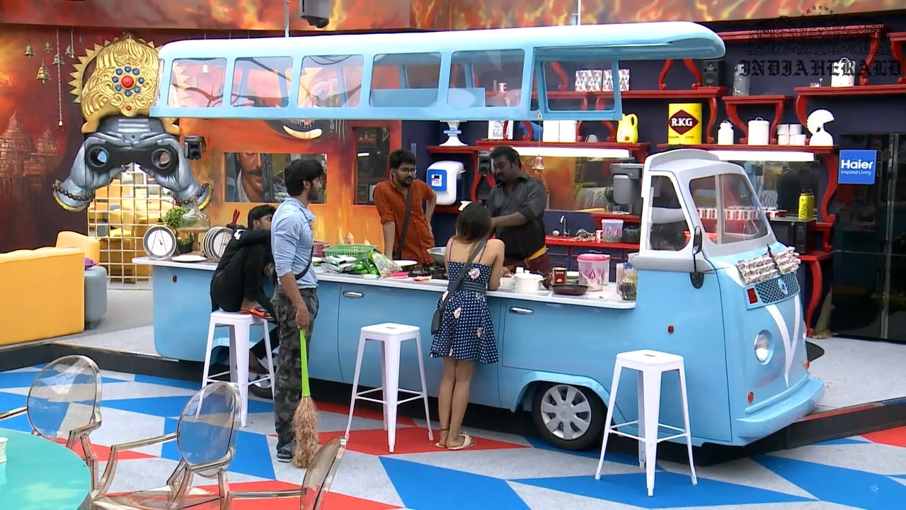 Bigg Boss Tamil Season 3 Day 22 Hot Stills Set 2