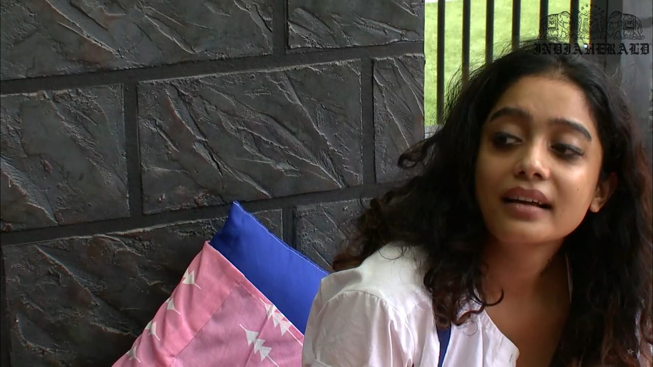 Bigg Boss Tamil Season 3 Day 34 Hot Stills Set 2