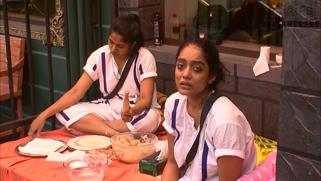 Bigg Boss Tamil Season 3 Day 34 Hot Stills Set 2