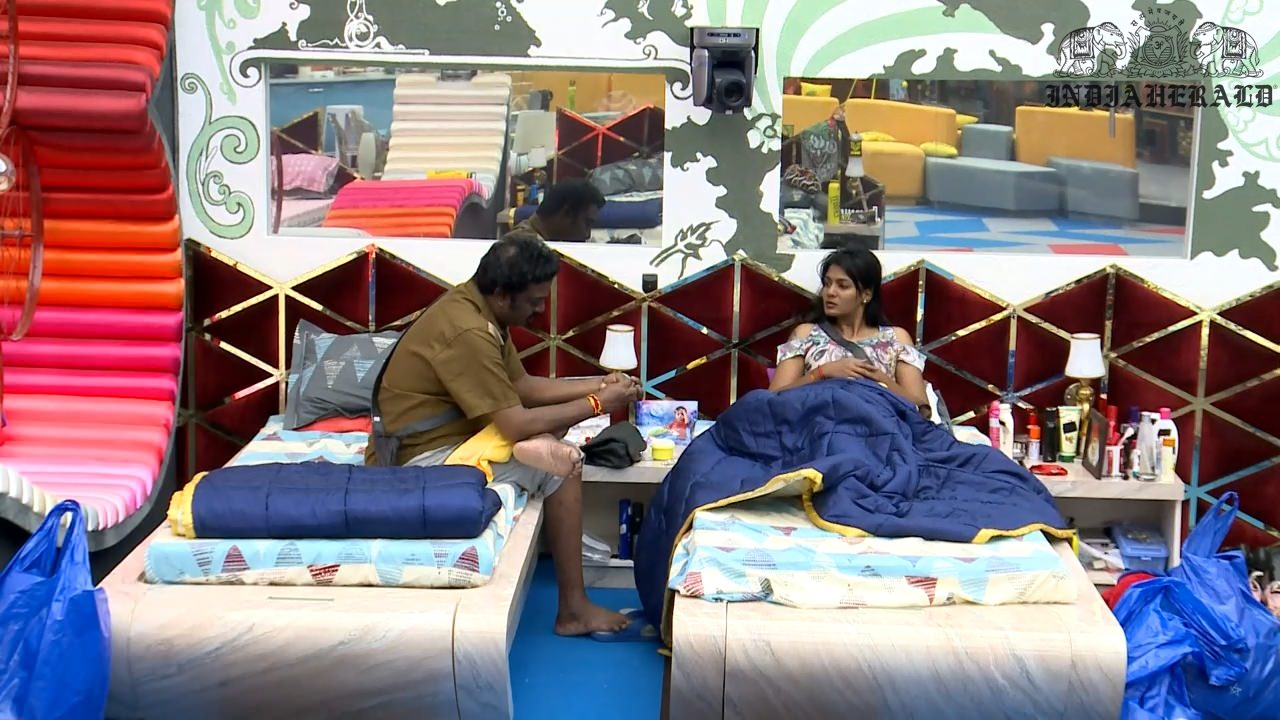 Bigg Boss Tamil Season 3 Day 34 Hot Stills Set 2