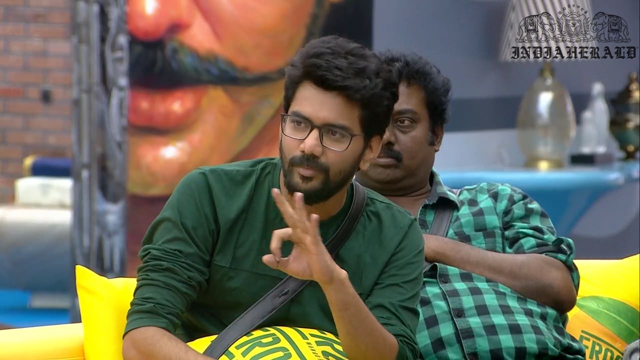Bigg Boss Tamil Season 3 Day 40 Hot Stills Set 2