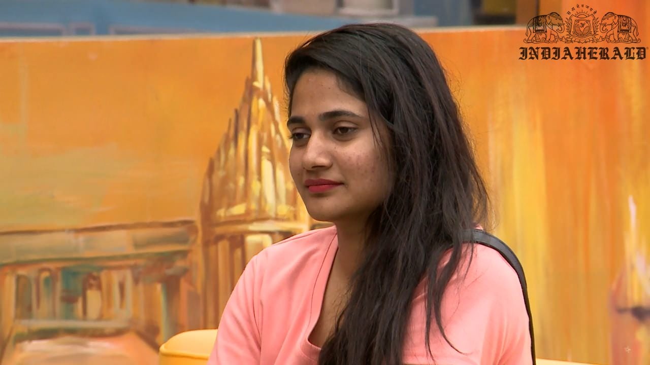 Bigg Boss Tamil Season 3 Day 41 Hot Stills Set 2