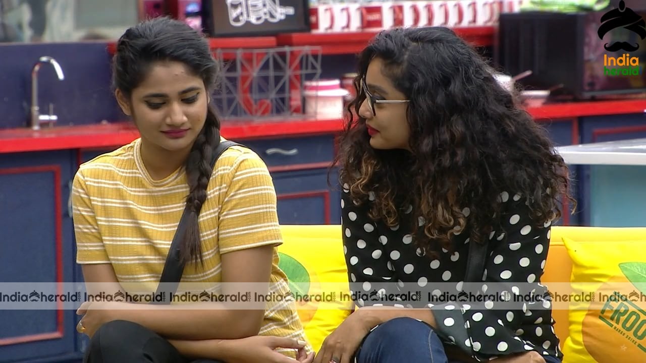 Bigg Boss Tamil Season 3 Day 52 Hot Stills Set 1