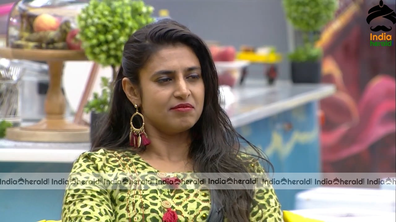 Bigg Boss Tamil Season 3 Day 52 Hot Stills Set 1