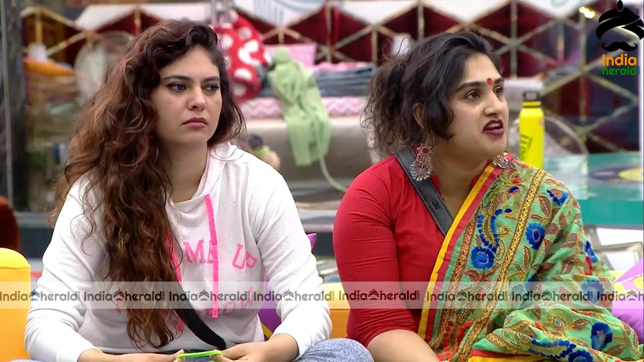 Bigg Boss Tamil Season 3 Day 52 Hot Stills Set 1