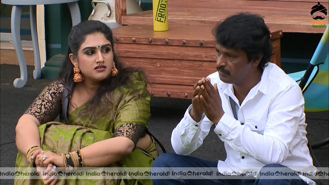 Bigg Boss Tamil Season 3 Day 70 Hot Stills Set 2