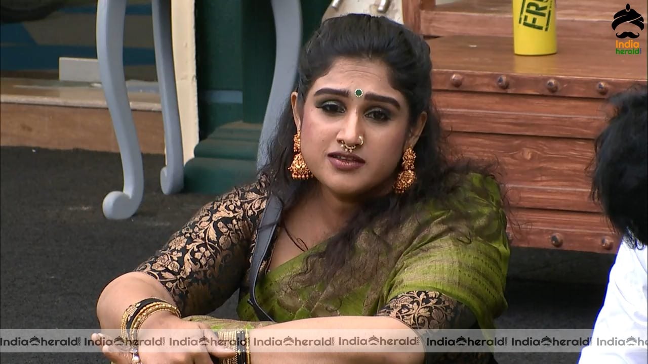 Bigg Boss Tamil Season 3 Day 70 Hot Stills Set 2