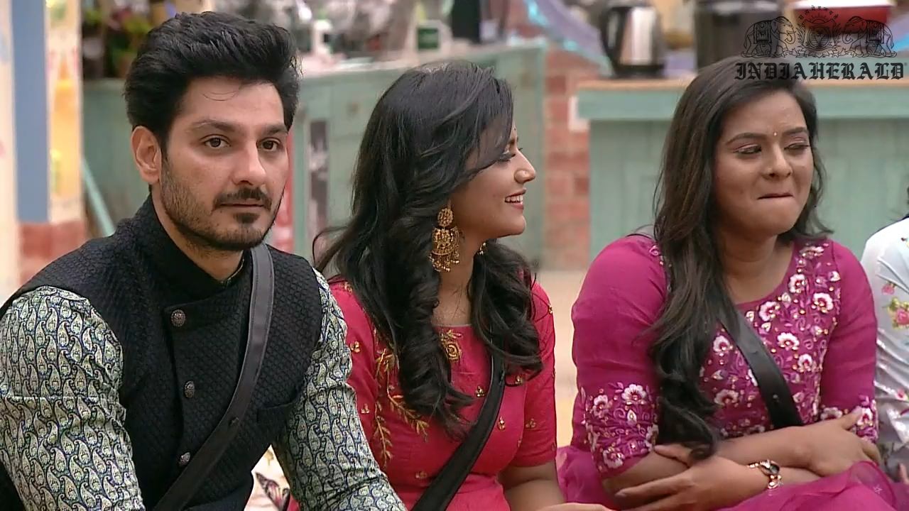 Bigg Boss Telugu Day 21 Season 3 Hot Stills Set 3