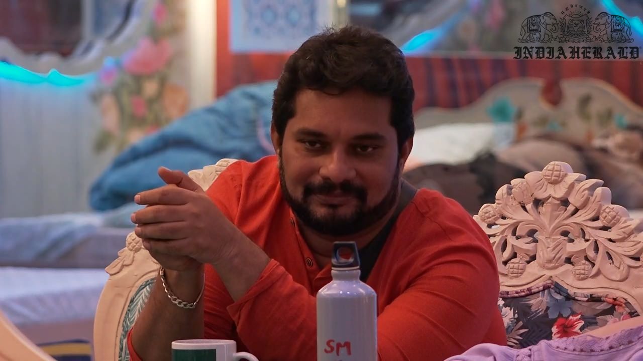 Bigg Boss Telugu Season 3 Day 13 Hot Stills Set 2