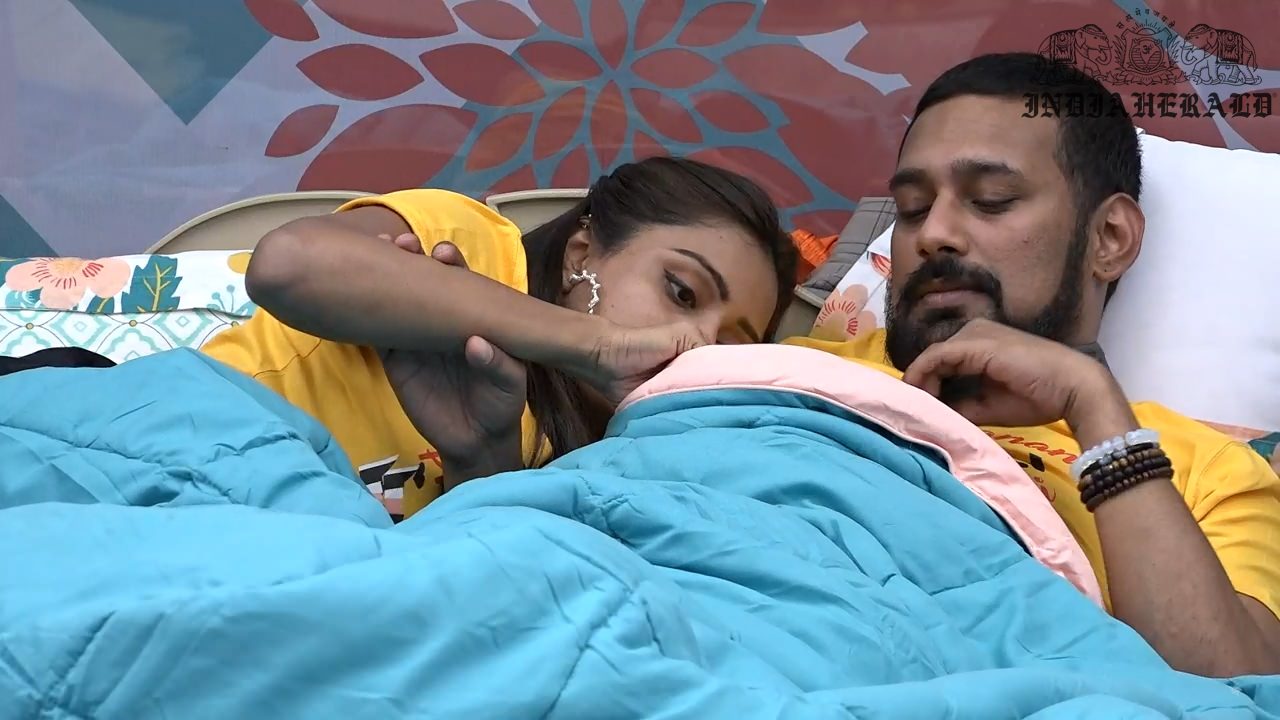 Bigg Boss Telugu Season 3 Day 13 Hot Stills Set 2