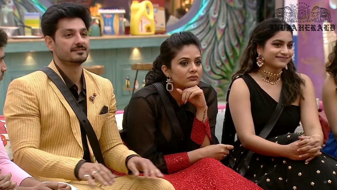 Bigg Boss Telugu Season 3 Day 13 Hot Stills Set 2
