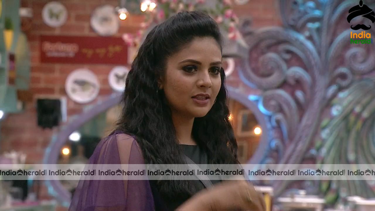 Bigg Boss Telugu Season 3 Day 28 Hot Stills Set 1