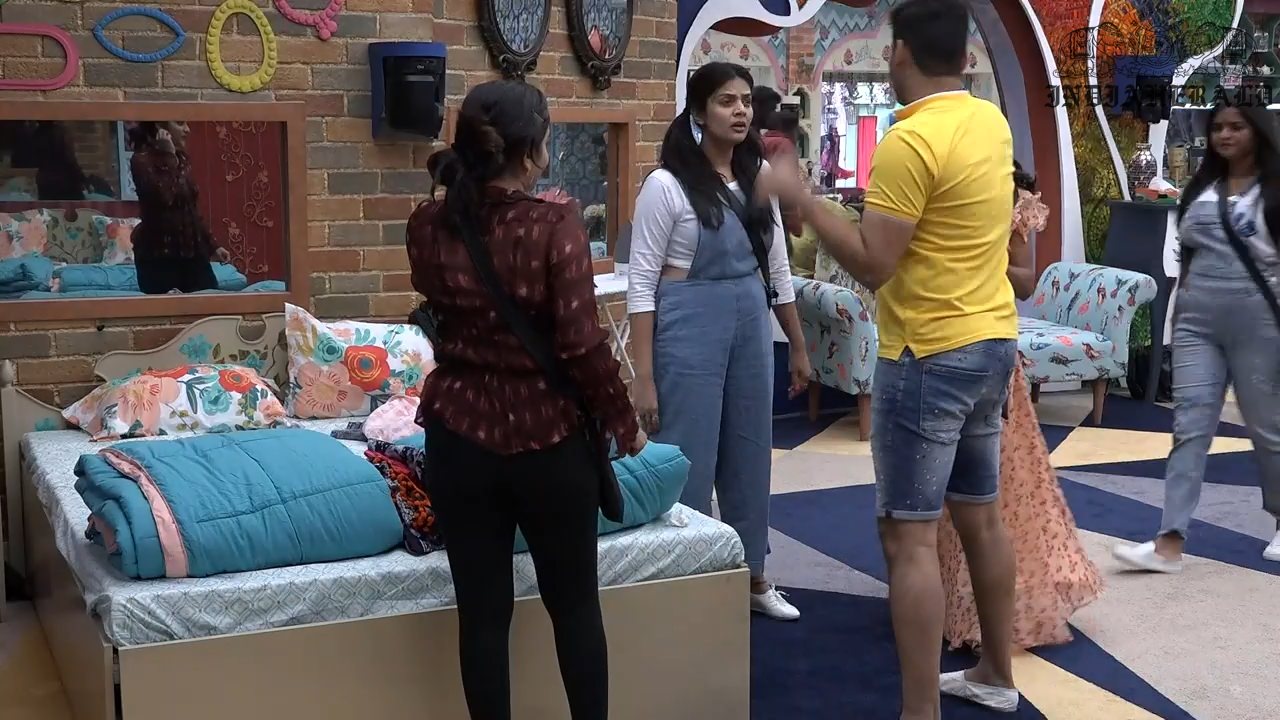Bigg Boss Telugu Season 3 Day 3 Hot Stills Set 2