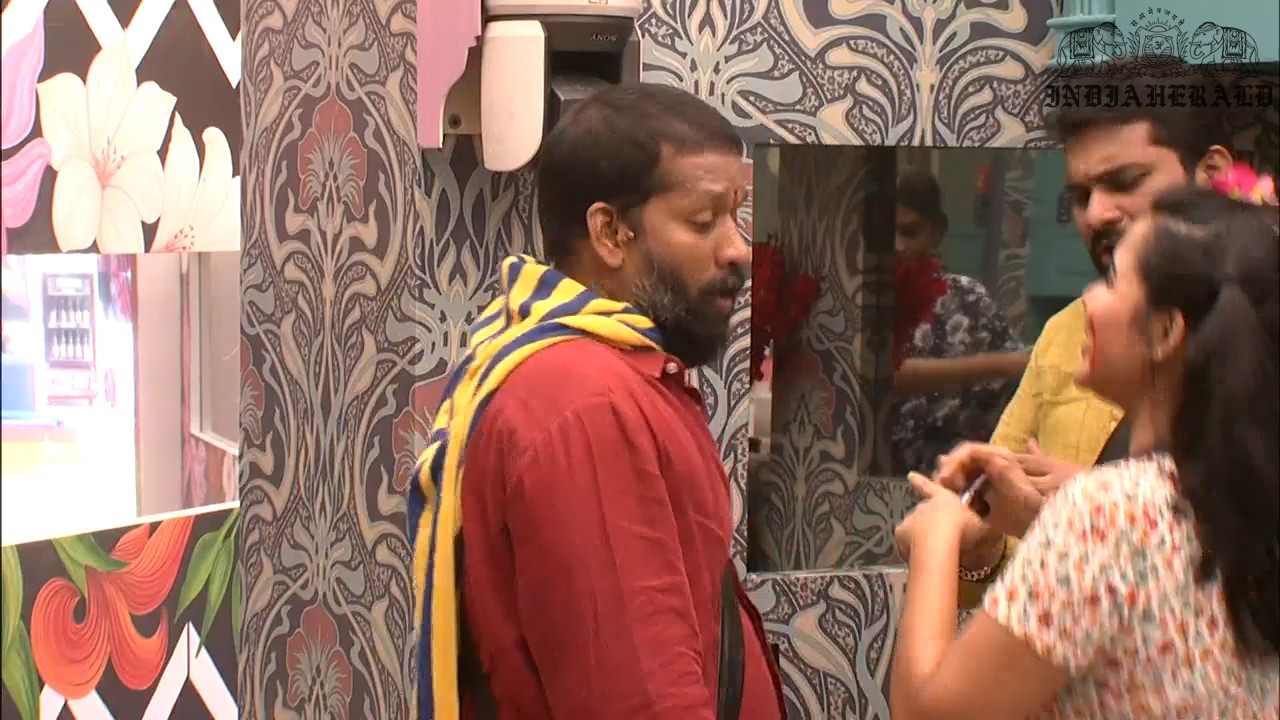 Bigg Boss Telugu Season 3 Day 3 Hot Stills Set 2