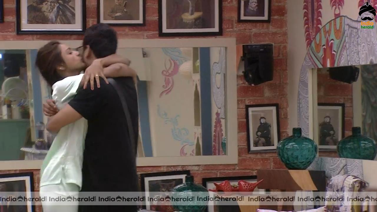 Bigg Boss Telugu Season 3 Day 36 Hot Stills Set 1