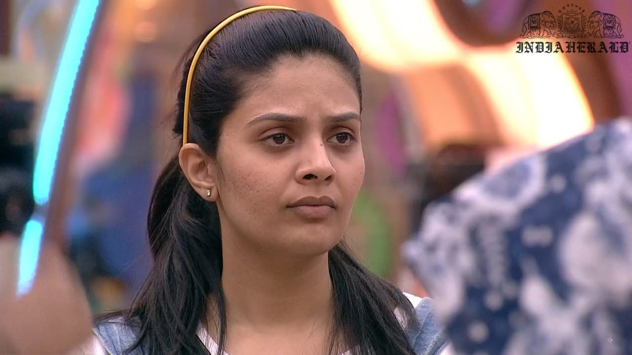 Bigg Boss Telugu Season 3 Day 4 Hot Stills Set 1