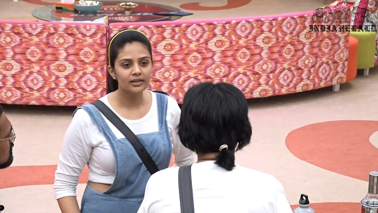 Bigg Boss Telugu Season 3 Day 4 Hot Stills Set 1