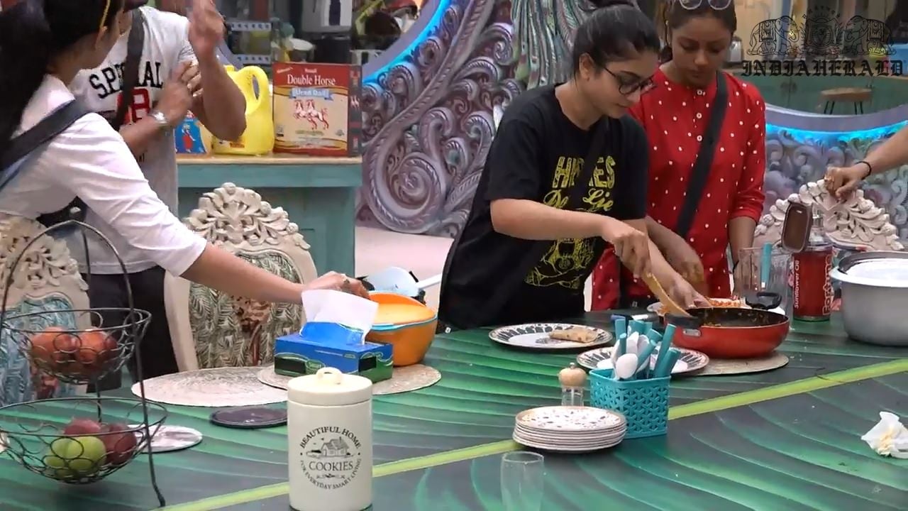 Bigg Boss Telugu Season 3 Day 4 Hot Stills Set 1